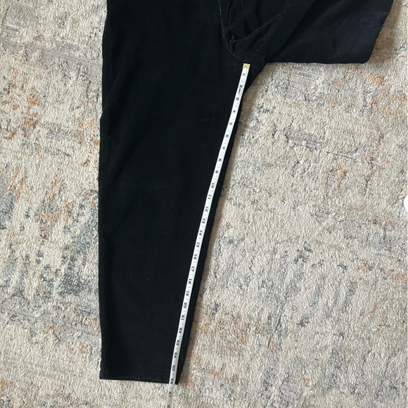 Talbots women’s black corduroy 90s/2000 straight leg Mom jeans style petite 10​ - Picture 5 of 7